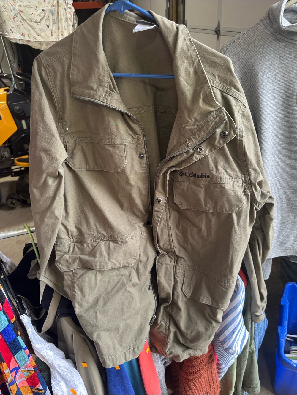 Columbia Men's Olive Field Jacket with Multiple Pockets